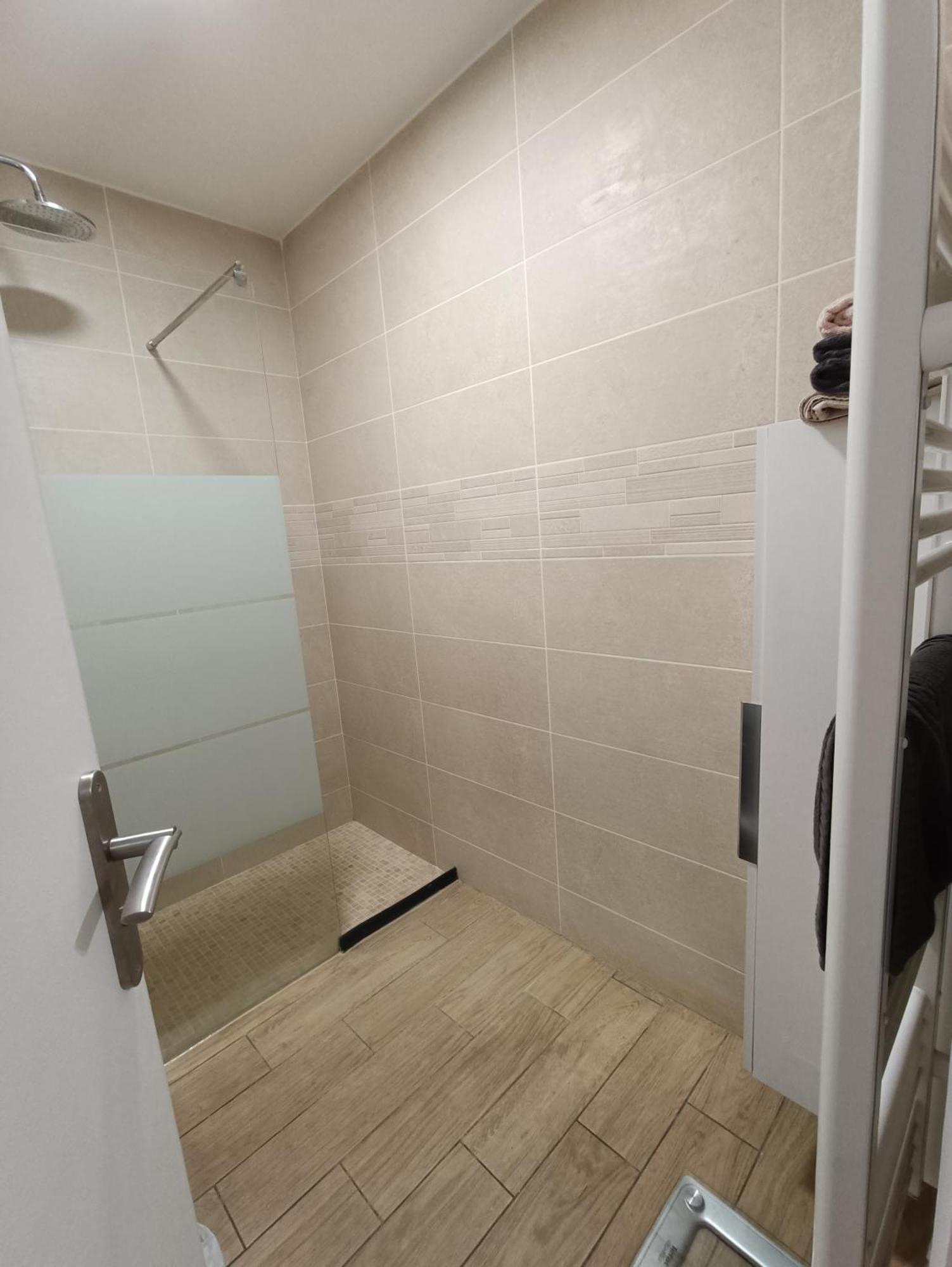 Appartements Et Studio Renoves En 2022, Intra Muros Aviñón Exterior foto